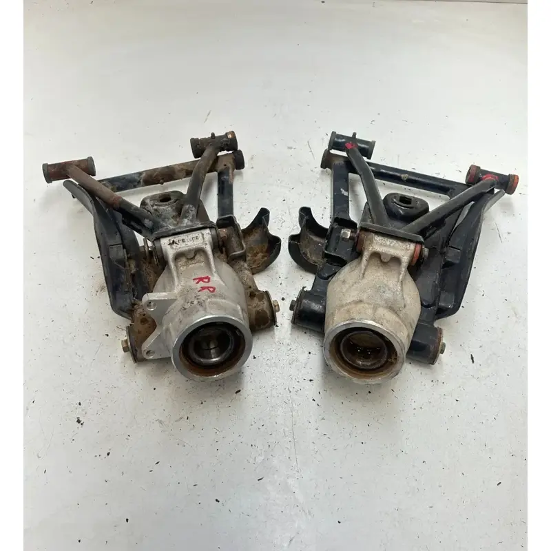 02 2002 Polaris Sportsman 500 H.O. 4x4 OEM Rear Control Arms Hubs Knuckle READ!