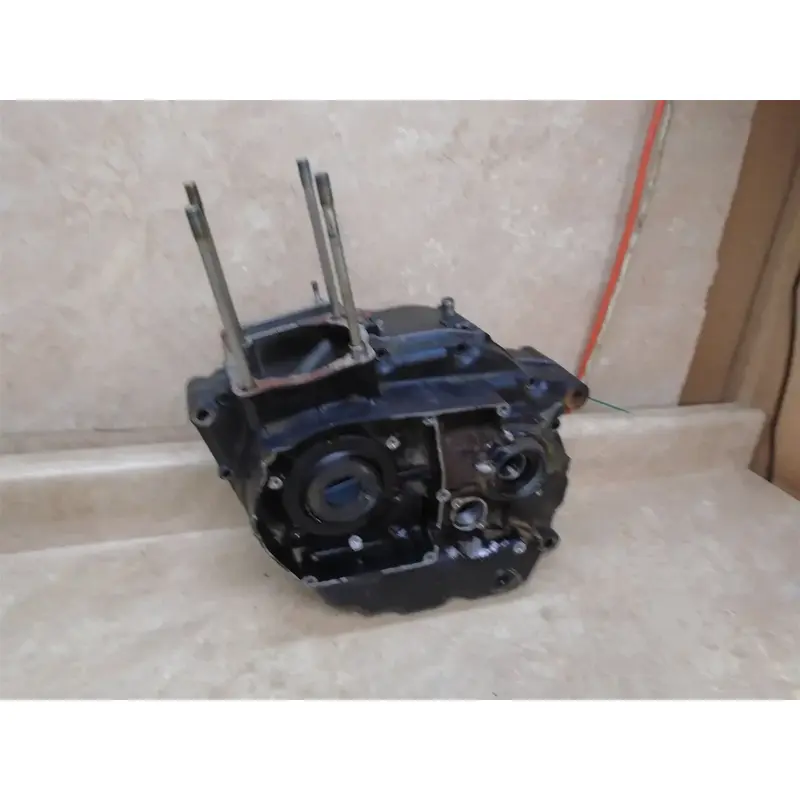 Suzuki 370 SP ENDURO SP370 Used Engine Case Cases Set 1978 SB63