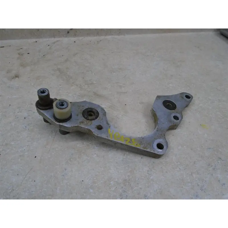 Yamaha 250 IT IT250 Used Rear Chain Guide Mount Bracket 1978 YB128
