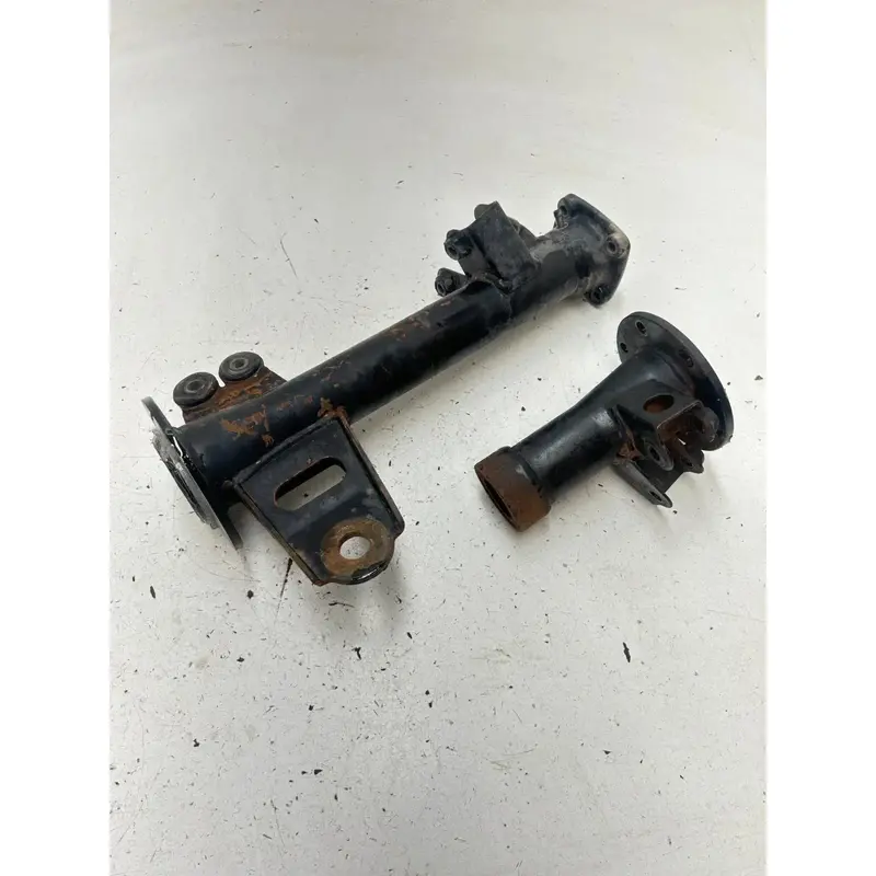 02 2002 Kawasaki Bayou 220 KLF220 2x4 OEM Rear Back Wheel Axle Carrier GOOD