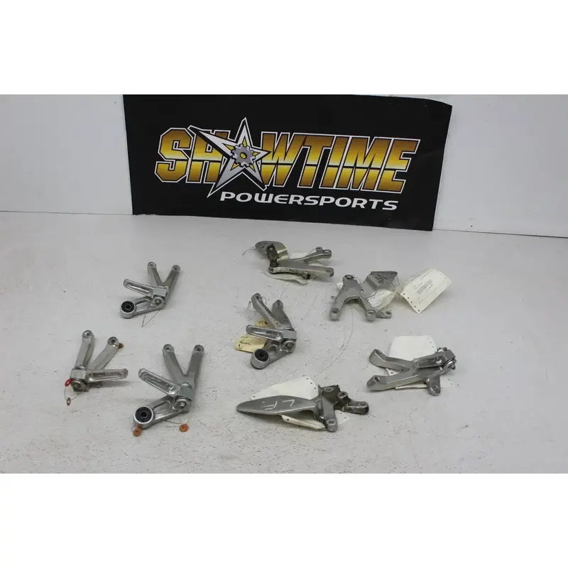 YAMAHA PEGS & BRACKETS YZF600