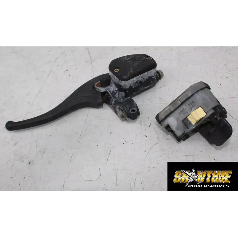 05 POLARIS SPORTSMAN 500 FRONT BRAKE MASTER CYLINDER THUMB THROTTLE