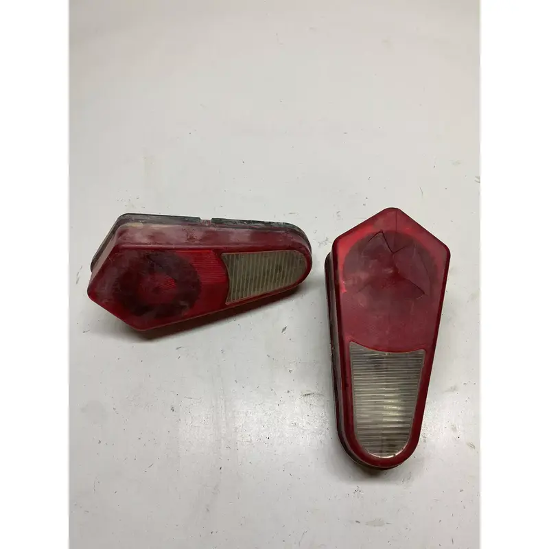 2005 05 Polaris Sportsman 800 Twin Brake Tail Lights Light L R CRACKED!