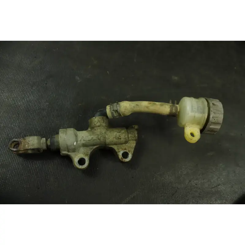 2001 Yamaha Raptor 660r OEM Nissin Rear Brake Master Cylinder  B4482