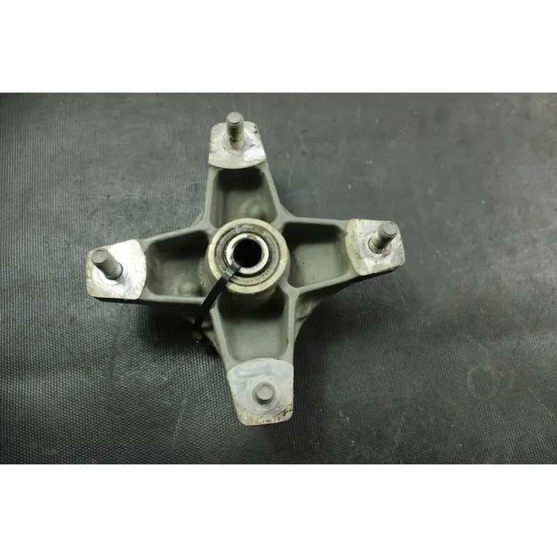 2005 Honda Trx400ex OEM Front Left Or Right Hub  B4461