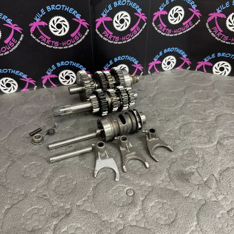 1985 suzuki quadracer 250 LT250R LT OEM ENGINE MOTOR TRANSMISSION W HOUSING GOOD