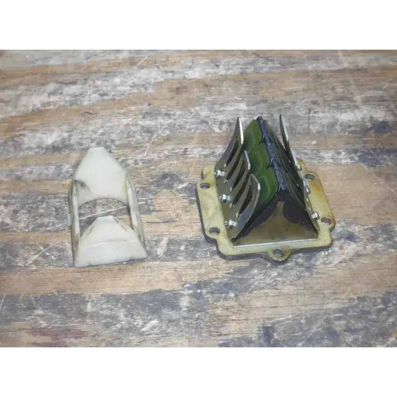 1991 Kx125 (A) Reed Cage Reeds Intake Boot Cylinder Head Petals