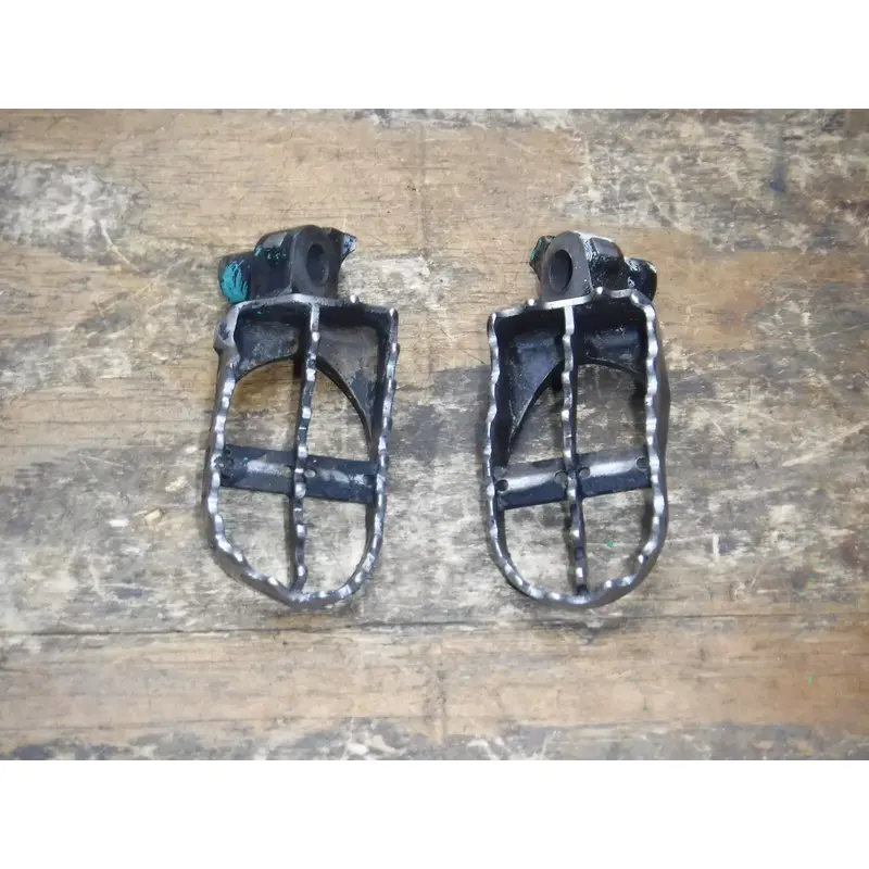 1997 Kx250 (A) Kawasaki Foot Pegs Peg Foot Rests Frame Fitting