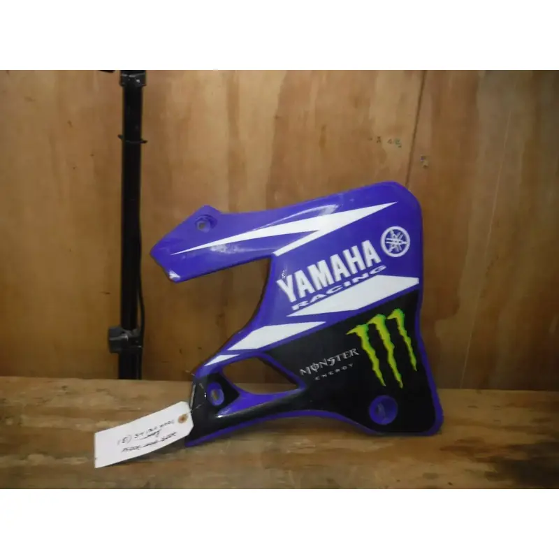 2000 Yz125 (B) Front Right Side Plastics Shroud Blue Body Tank
