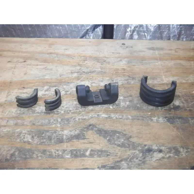 2005 Yz250f (A) Frame Rubber Strap Gas Tank Pads Damper