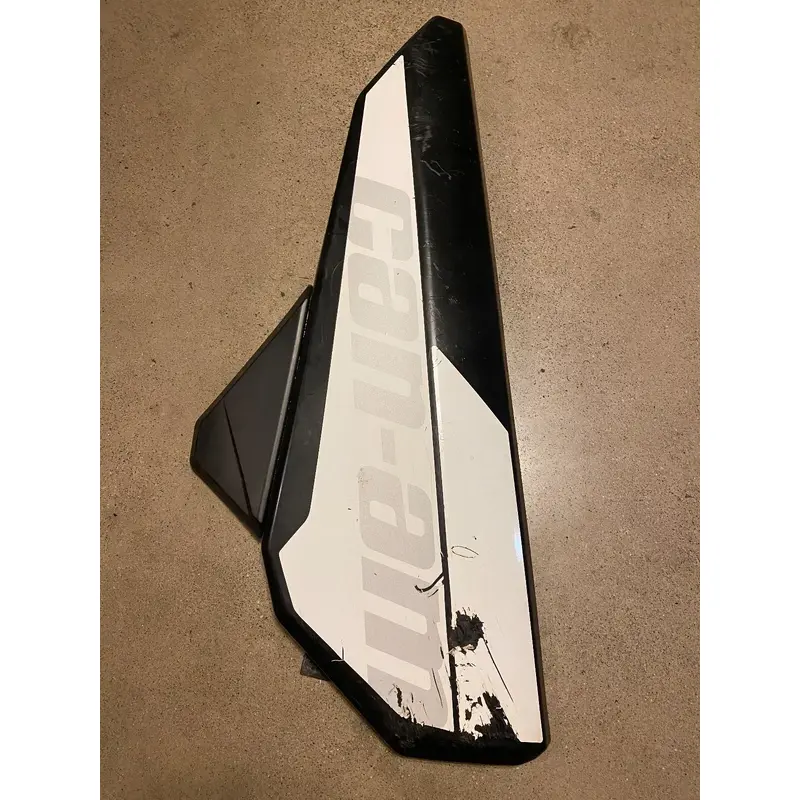 CAN AM MAVERICK X3 XRS 1000 LEFT DRIVERS SIDE DOOR FRAME BAR COVER SKIN