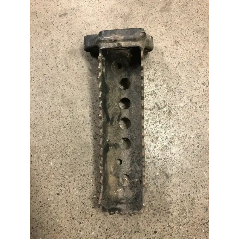 SUZUKI LTR450 LTR 450 FOOT PEG REST RIGHT RH 06 07 08 09 2006-2009 OEM STOCK