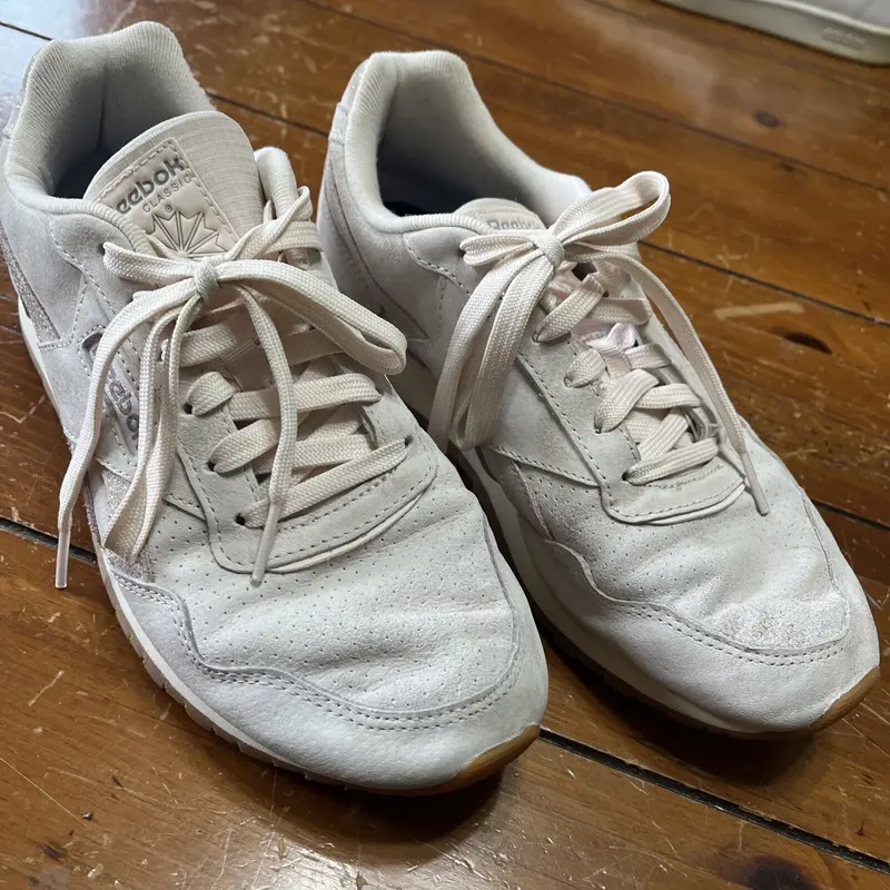 Reebok Women's 8 Shoes Classic Sneaker Suade Ortholite