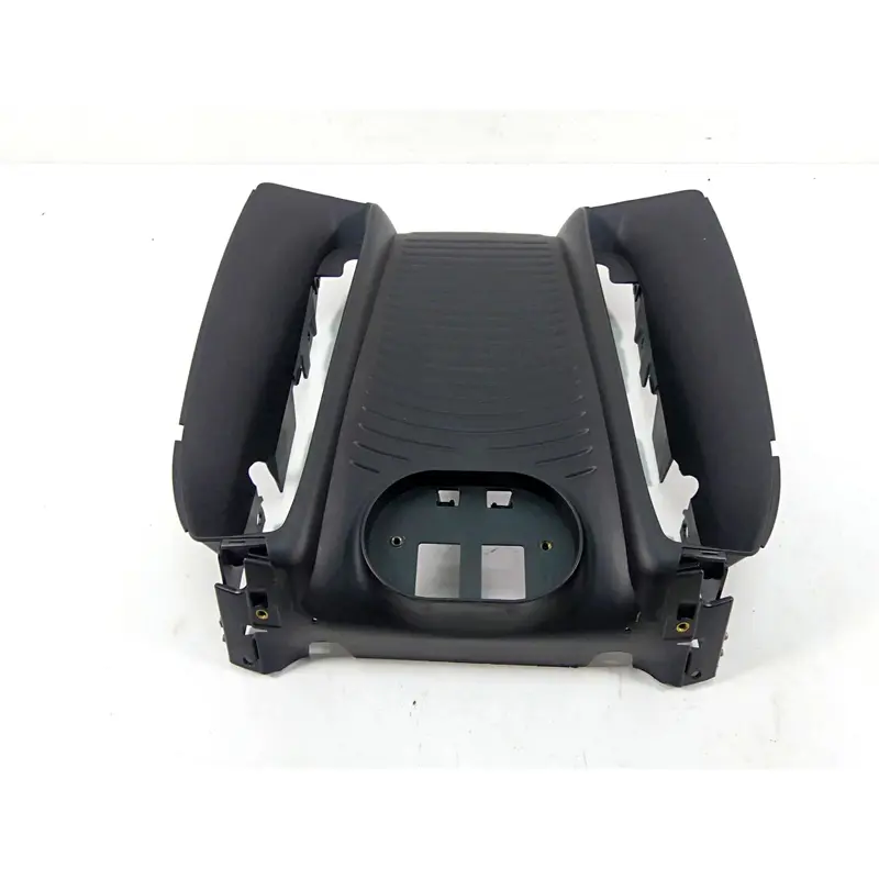 2015 Harley VRSCF Muscle V-Rod Radiator Center Cover Fairing 26826-09