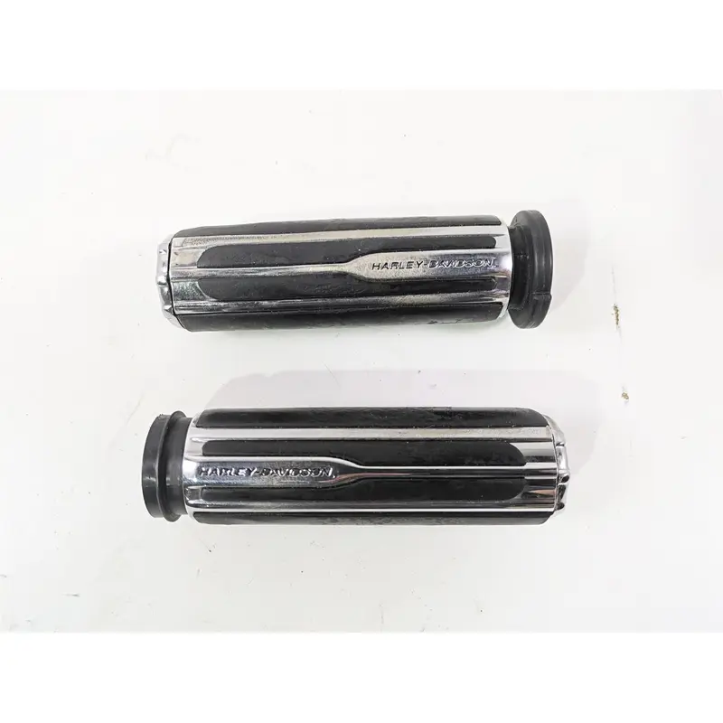 2010 Harley Touring FLHXSE CVO Street Glide Left Right Throttle Grips  55936-09
