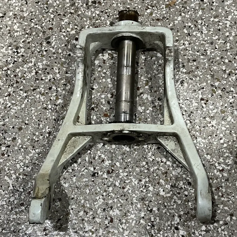 Volvo Penta Suspension fork # 875365 with Water tube bushing 270 / 275 / 280