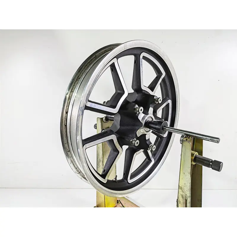2014 Harley FXDL Dyna Low Rider Straight 19x2.5 Front Wheel Rim Cast 43300280
