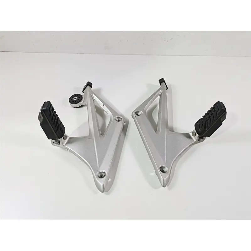 2019 BMW R1250RT K52 Rear Passenger Footpeg Set 46718534789 46718534790