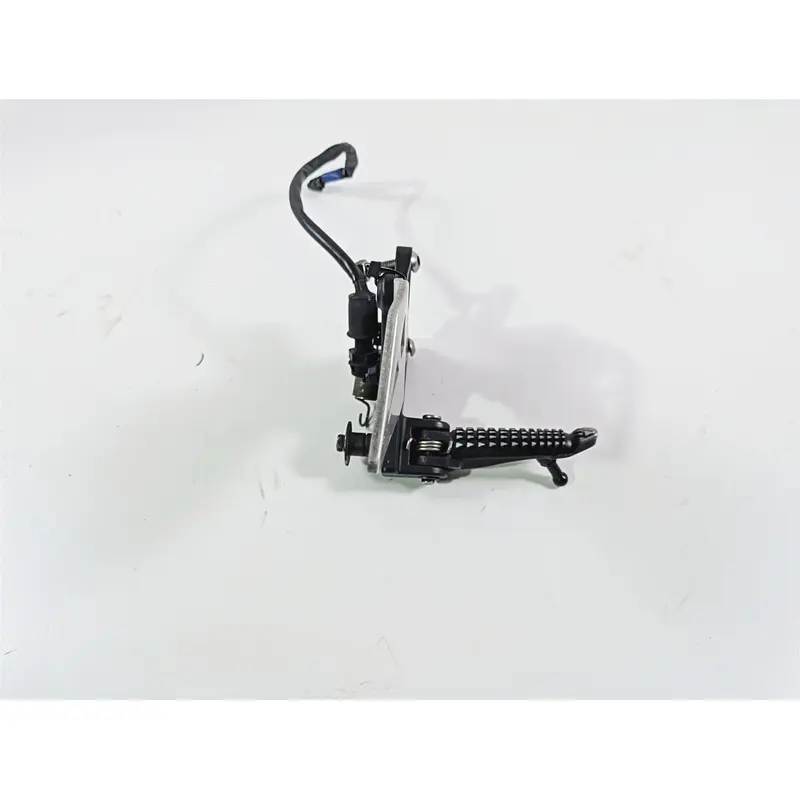 2016 Kawasaki ZX10R Ninja Right Front Footpeg + Mount 35063-1331-18R