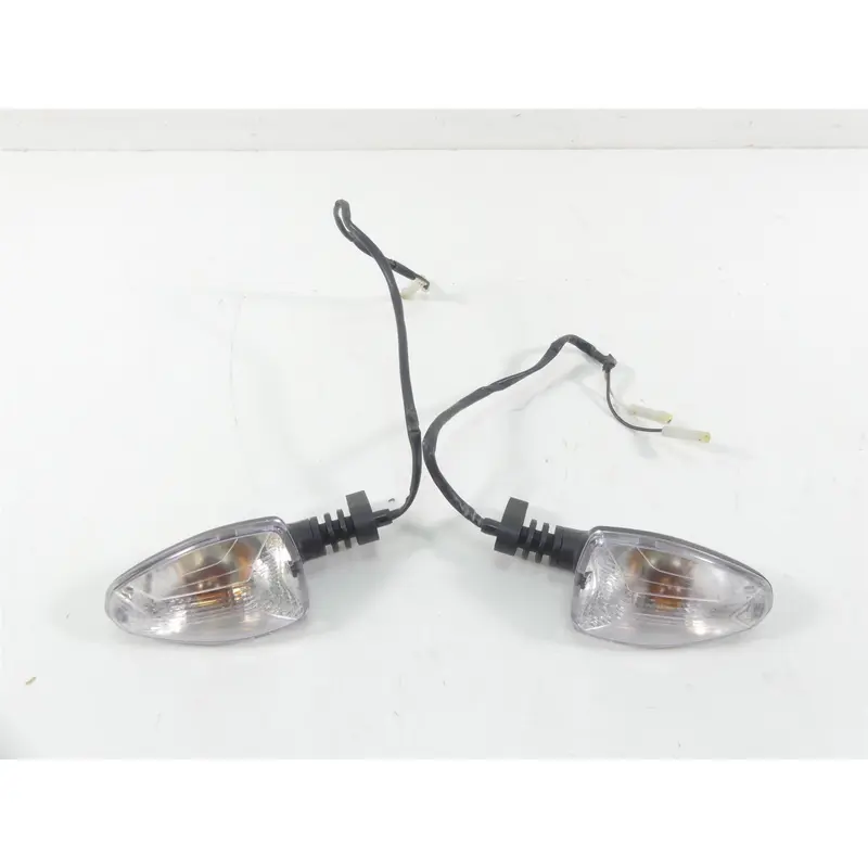 2020 Triumph Speed Triple RS 1050 Front Turn Signal Blinkers T2700891 T2700892