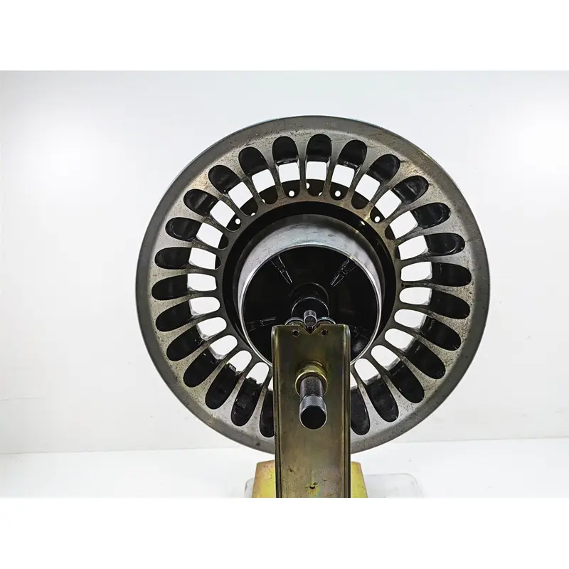 2009 Harley Touring FLHTCU Electra Glide Straight 16x5 Cast Rear Wheel 40900193