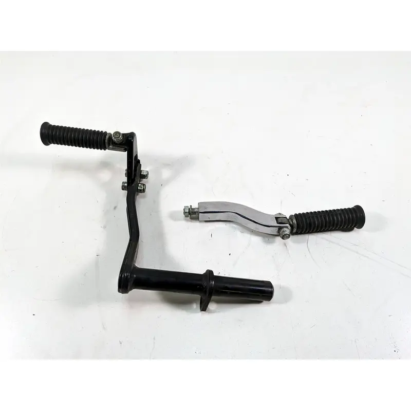 2000 Harley Dyna FXDL Low Rider Rear Passenger Footpeg Set 52740-94A 49165-90