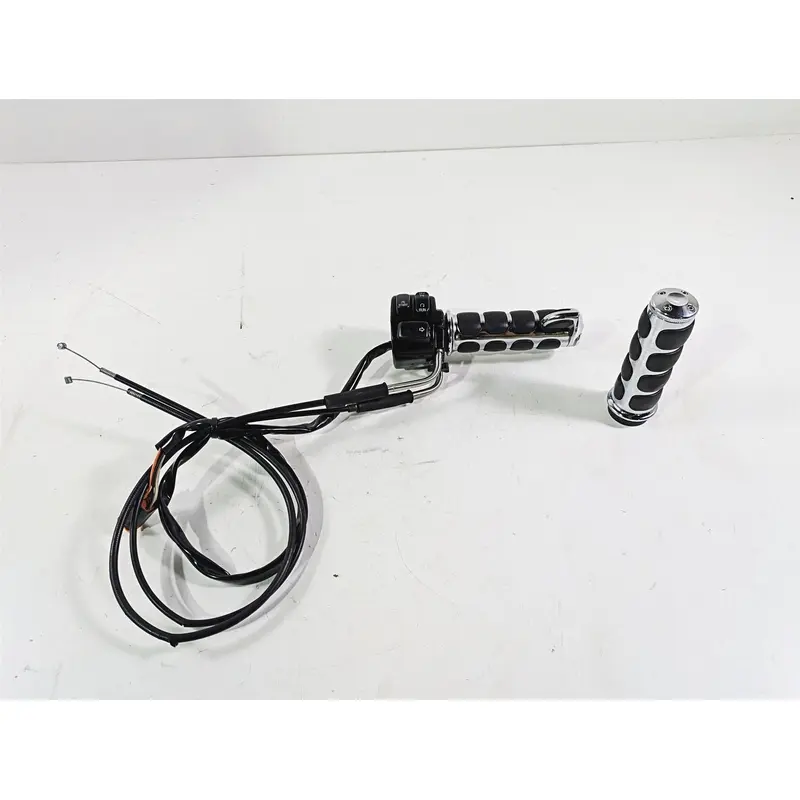 2006 Harley VRSCR Street V-Rod Right Hand Control Switch 71684-06A 71683-06A