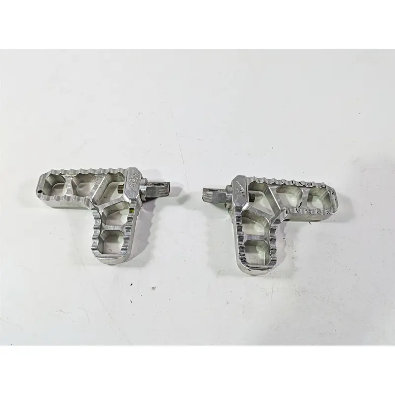 2014 Harley FXDL Dyna Low Rider Joker Machine Serrated Heel Footpegs 08-62-1