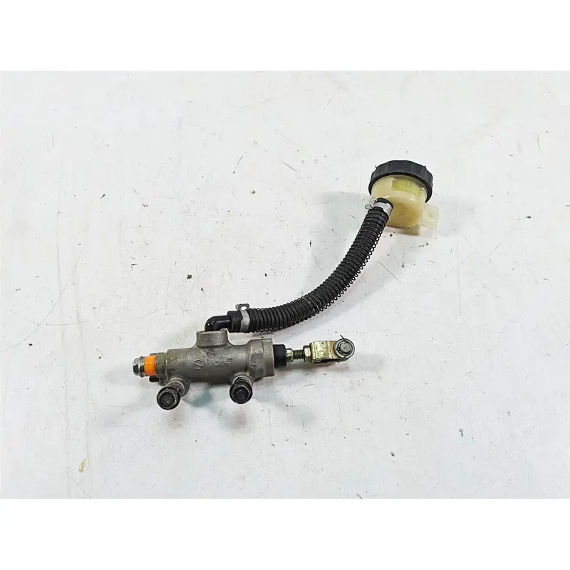 1997 Kawasaki VN1500 Vulcan Rear Brake Master Cylinder  43016-1122