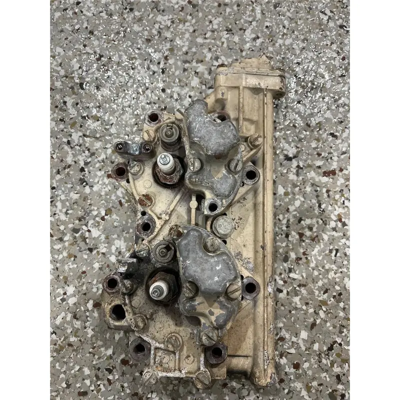 382816 307306 Johnson Evinrude 68-70 Cylinder Head Assembly 40 HP